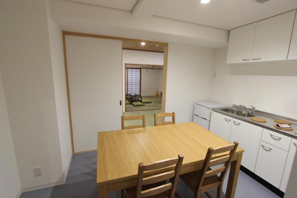 Rozy Hotel Namba Осака Екстериор снимка