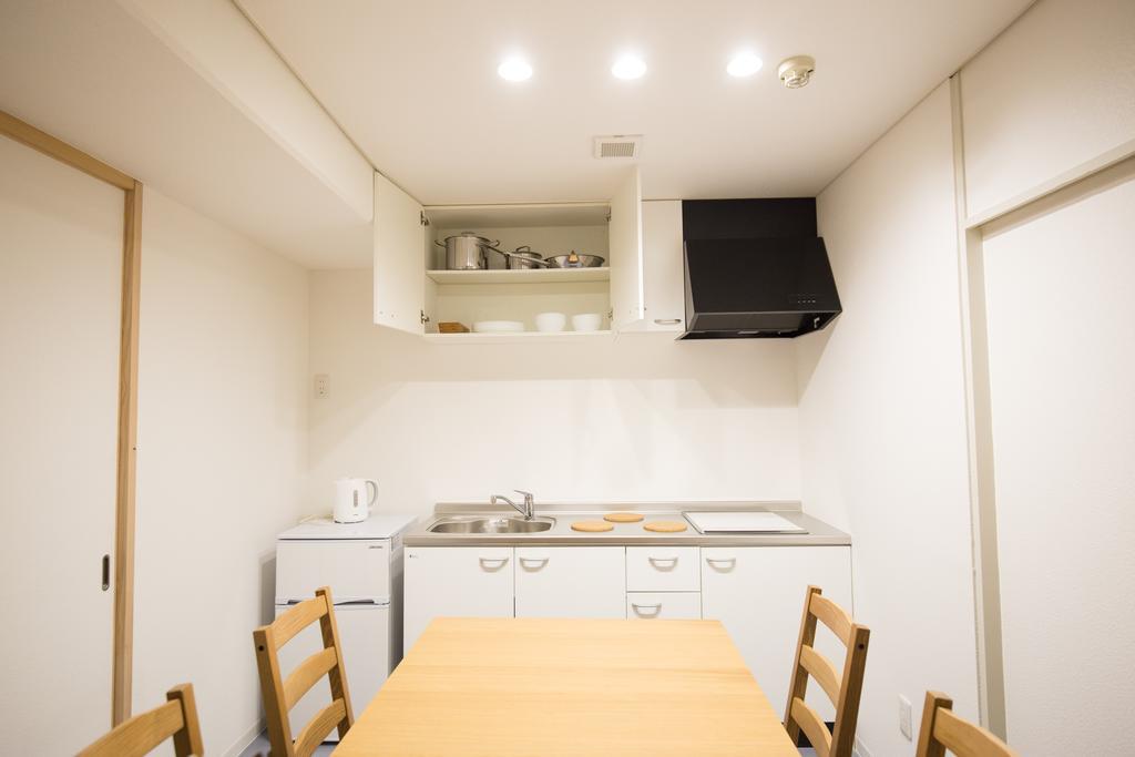 Rozy Hotel Namba Осака Екстериор снимка